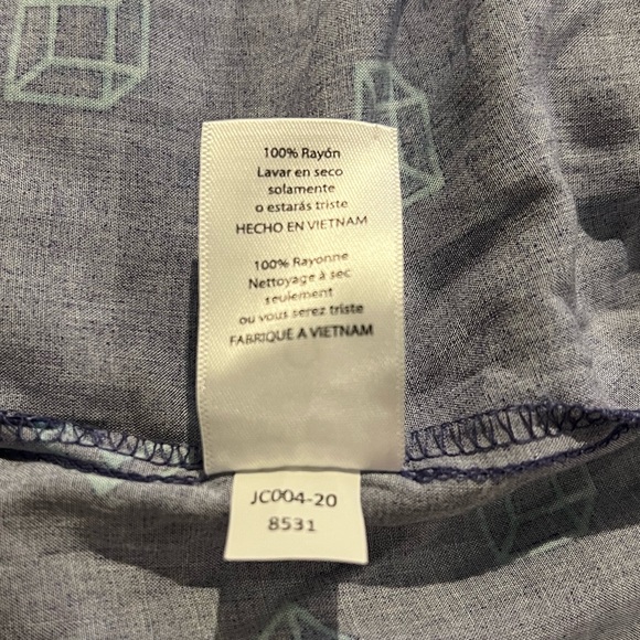 LuLaRoe Blue Geometric Print Button Down Shirt - Picture 8 of 8